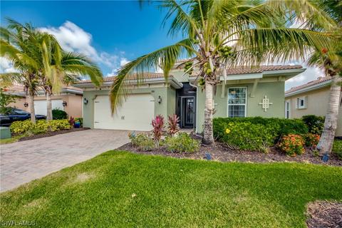 3881 King Williams St, Fort Myers, FL 33916