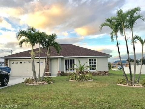 207 Blackstone Dr, Fort Myers, FL 33913
