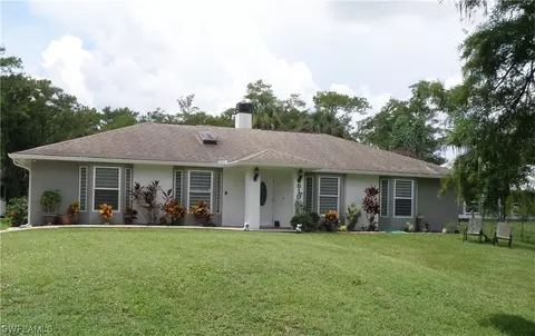 510 12th Ave NW, Naples, FL 34120