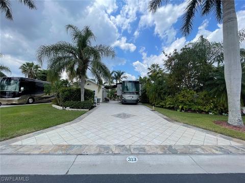 3131 East Riverbend Resort Boulevard # 313, Labelle, FL 33935