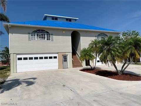 21666668 Indian Bayou Dr, Fort Myers Beach, FL 33931