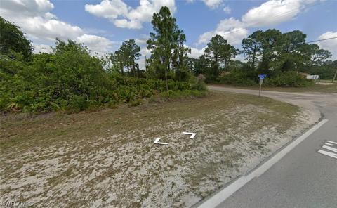 949 Milwaukee Blvd, Lehigh Acres, FL 33974