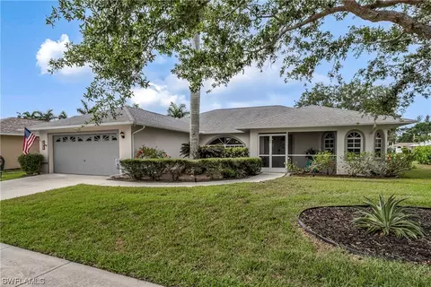 4107 Dahoon Holly Ct, Bonita Springs, FL 34134