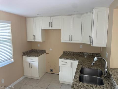 6220 Augusta Dr #111, Fort Myers, FL 33907