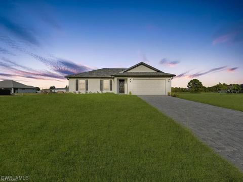 3737 NE 13th Pl, Cape Coral, FL 33909