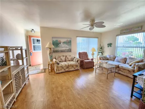 65 Fairbanks Ct, Fort Myers, FL 33919