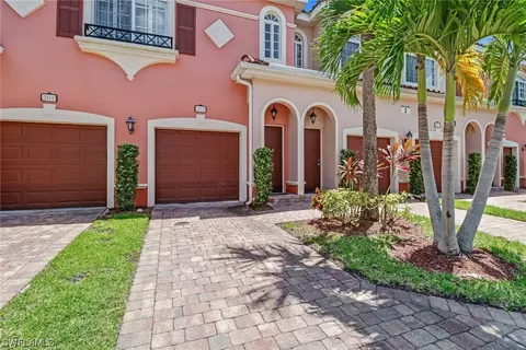 20361 Estero Gardens Cir #202, Estero, FL 33928
