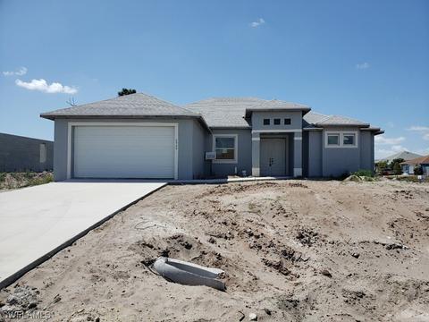 2900 Donald Ave S, Lehigh Acres, FL 33976