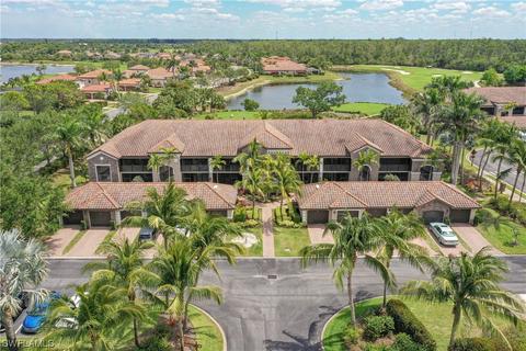 9844 Venezia Cir #725, Naples, FL 34113