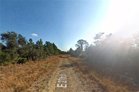 4226 E 27th St, Alva, FL 33920 photo 3