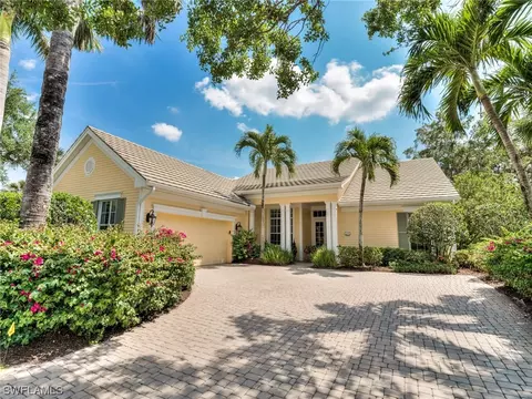 3270 Shady Bnd, Fort Myers, FL 33905