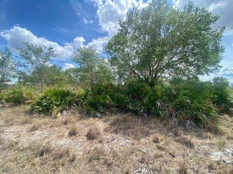 2701 67th St W, Lehigh Acres, FL 33971