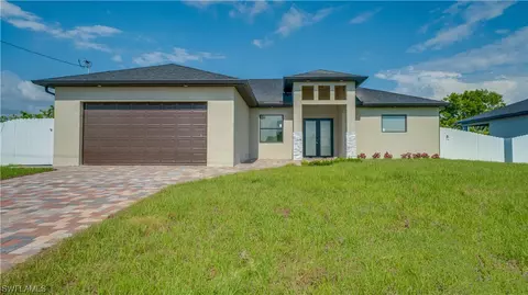1613 Nelson Rd N, Cape Coral, FL 33993