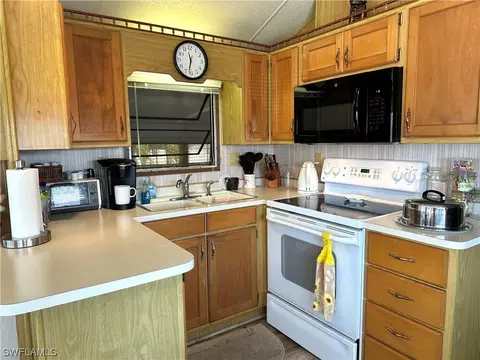 4560 Washington Way E, Estero, FL 33928 photo 8