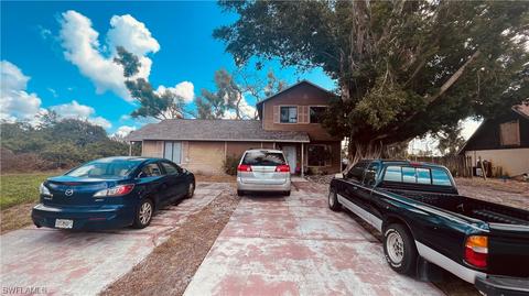 17487489 Ellie Dr, Fort Myers, FL 33967