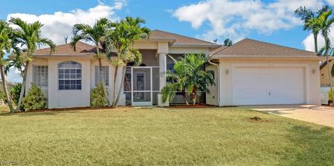 704 SW 23rd Ter, Cape Coral, FL 33991