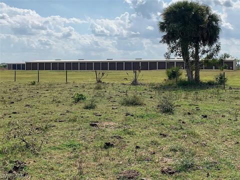 1392 County Road 721 Loop Rd, Moore Haven, FL 33471 photo 3