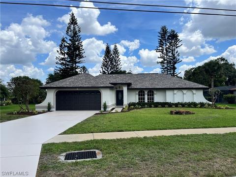 502 Elaine Ave N, Lehigh Acres, FL 33971