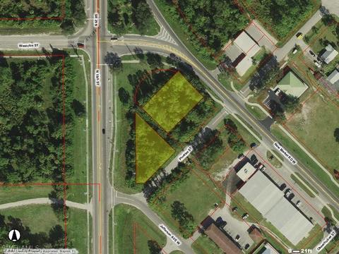 29 New Market Road West, Immokalee, FL 34142