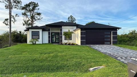3105 37th St SW, Lehigh Acres, FL 33976