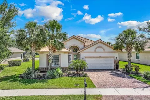 26321 Stonewall Ln, Bonita Springs, FL 34135