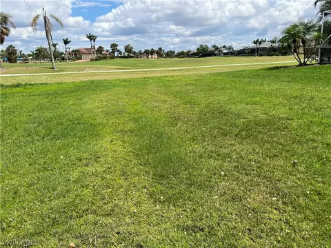 11650 Royal Tee Cir, Cape Coral, FL 33991