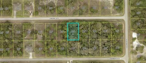 756 Central St E, Lehigh Acres, FL 33974