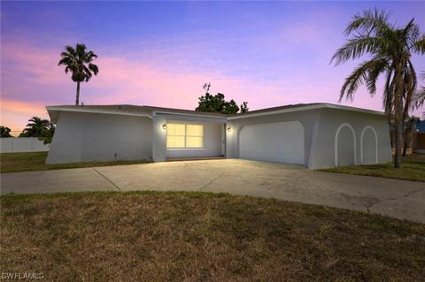 901 SE 35th Ter, Cape Coral, FL 33904
