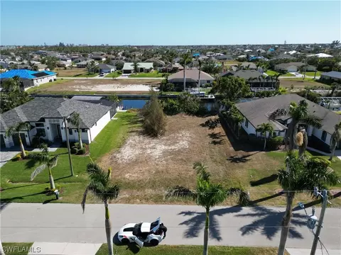 2524 SW 30th St, Cape Coral, FL 33914