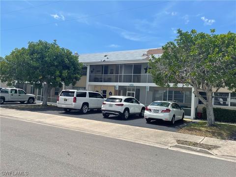 4202 SE 4th Pl #8, Cape Coral, FL 33904