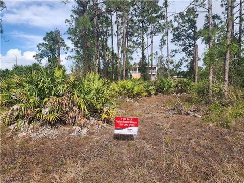 839 Burbank Ave S, Lehigh Acres, FL 33974