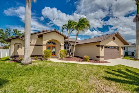 5233 SW 19th Pl, Cape Coral, FL 33914