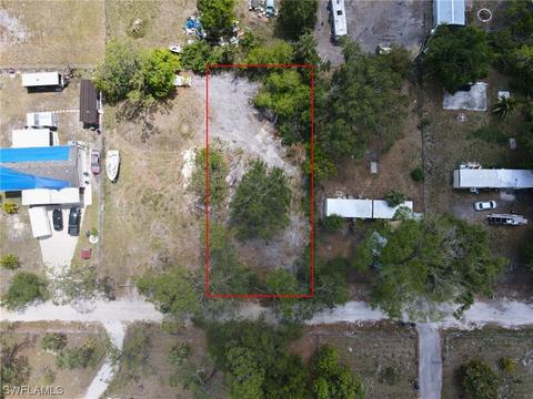 2253 Nankervis Ln, North Fort Myers, FL 33917