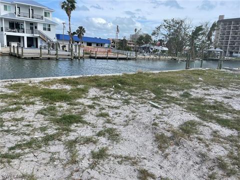499 Palermo Cir, Fort Myers Beach, FL 33931
