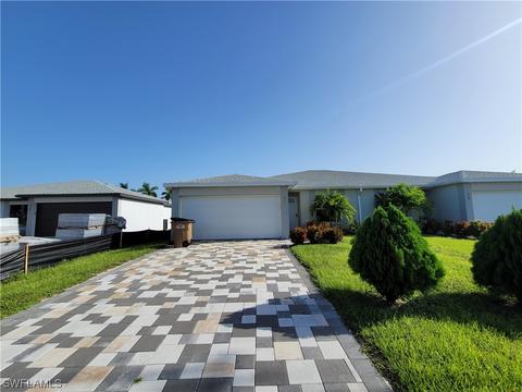 309-311 SW 47th Ter, Cape Coral, FL 33914