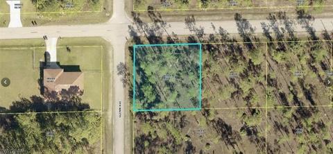 1800 E 14th St, Lehigh Acres, FL 33972