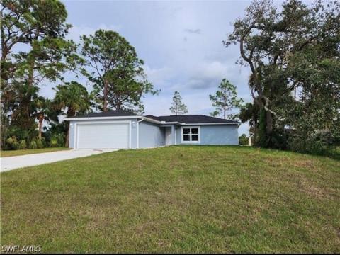 5051 NE Tradewinds Cir, Labelle, FL 33935