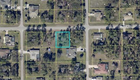 3204 E 2nd St, Lehigh Acres, FL 33936