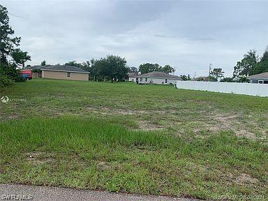 2010 NE 44th St, Cape Coral, FL 33909