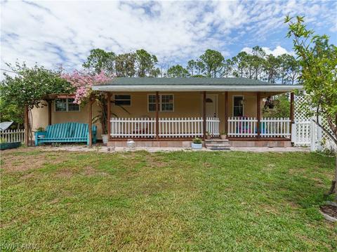 3716 3rd St SW, Lehigh Acres, FL 33976