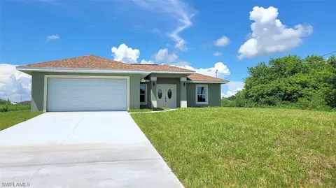 7039 Beaver Cir, Labelle, FL 33935