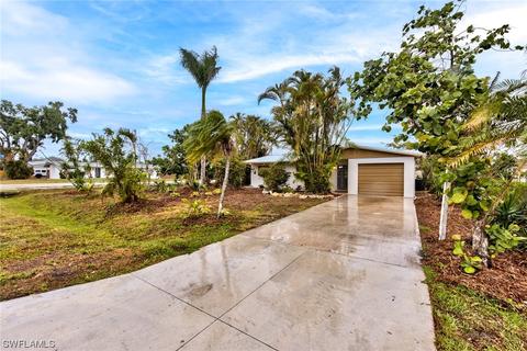 18623 Geranium Rd, Fort Myers, FL 33967
