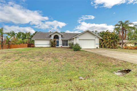 9581 Shadow Oak Ln, North Fort Myers, FL 33917