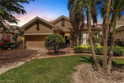 2486 Blackburn Cir, Cape Coral, FL 33991