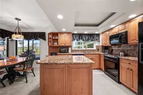 7402 Lake Breeze Dr #201, Fort Myers, FL 33907