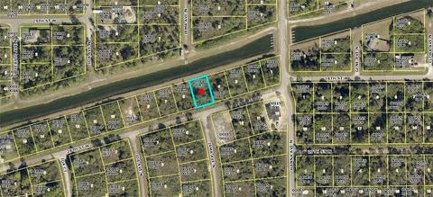 2808 28th St W, Lehigh Acres, FL 33971