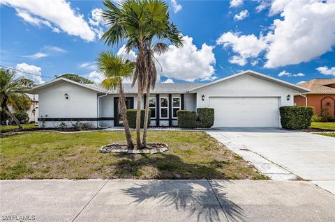 5964 Sonnet Ct, North Fort Myers, FL 33903
