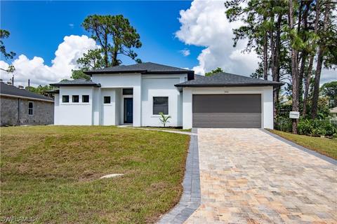 3808 28th St SW, Lehigh Acres, FL 33976