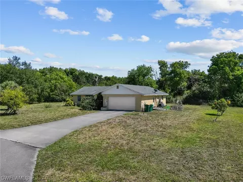 2372 Anthony Ct, Naples, FL 34109 photo 3
