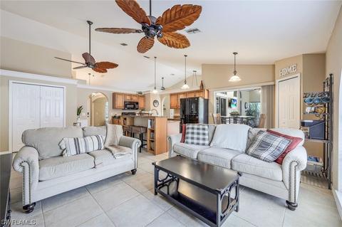 9751 Country Oaks Dr, Fort Myers, FL 33967